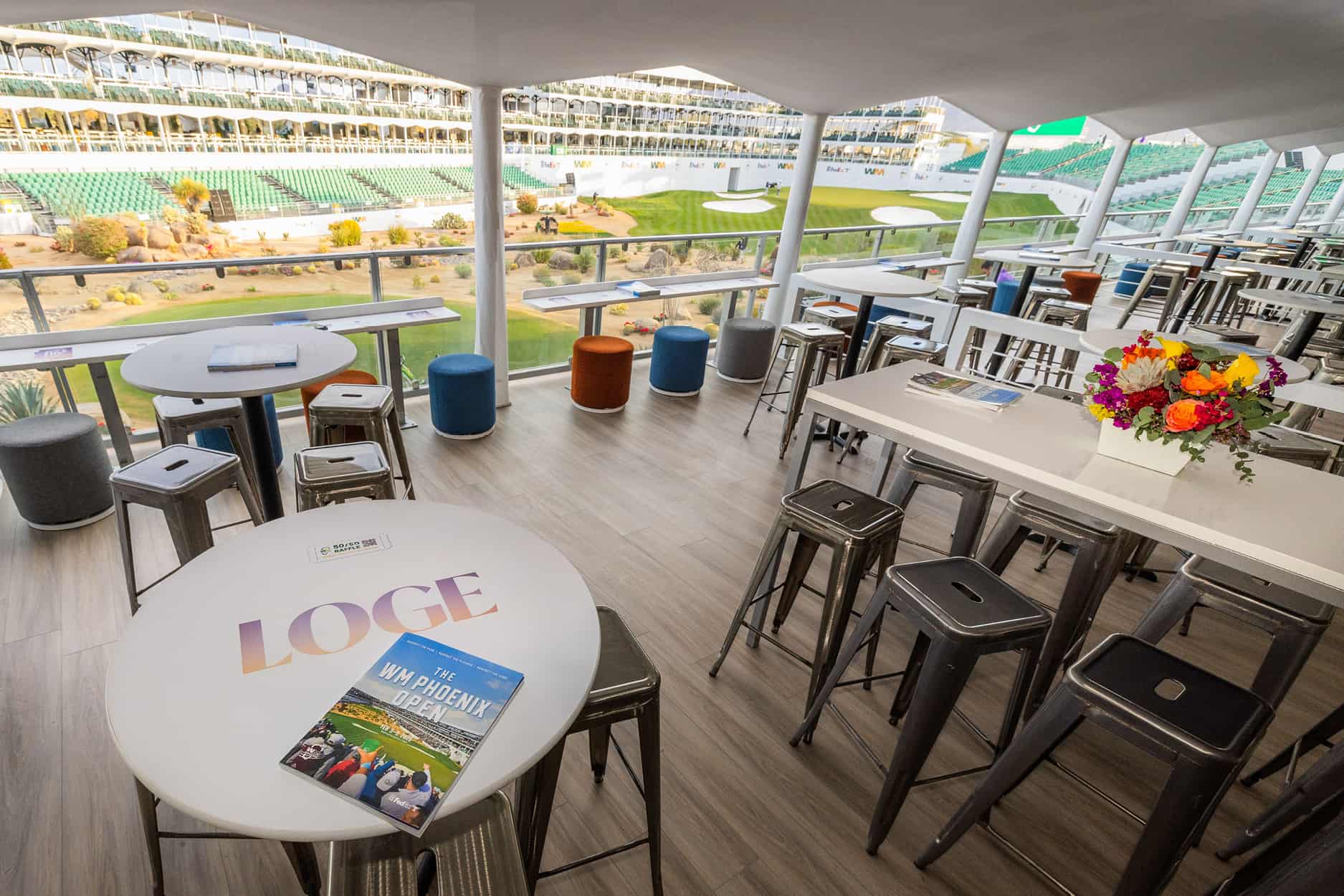 skybox-16-loge-suite_900x600_hospitality-home-page skybox-16-loge-suite_900x600_hospitality-home-page